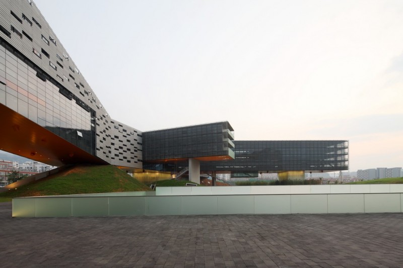 欧风家园 满五年唯一，光线非常好，上门实拍，南北通透